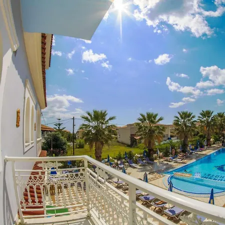 فندق Holidays لاغاناس