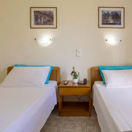 Holidays Ξενοδοχείο Λαγανάς